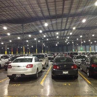 Photo taken at Peachy Airport Parking (Indoor) by Nikhil A. on 5/11/2014