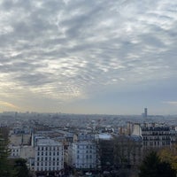 Photo taken at Élysée Montmartre by Abdullah on 12/11/2021