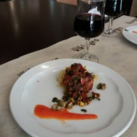 4/13/2018 tarihinde Pierre L.ziyaretçi tarafından Los Vikingos Restaurant'de çekilen fotoğraf