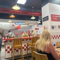 Photo taken at Five Guys by AF. on 8/5/2022