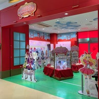 アイカツ オフィシャルショップ 横浜ワールドポーターズ店 みなとみらい21 人の訪問者 から 2個のtips 件