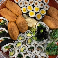 6/15/2020 tarihinde Domini W.ziyaretçi tarafından Cha-Ya Vegetarian Japanese Restaurant'de çekilen fotoğraf