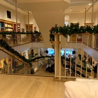 Photo taken at Williams-Sonoma by Nallely G. on 12/22/2019