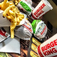Photo taken at Burger King by Kübra E. on 11/15/2020
