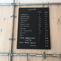 Das Foto wurde bei MacIntyre Coffee von Ed H. am 5/30/2017 aufgenommen