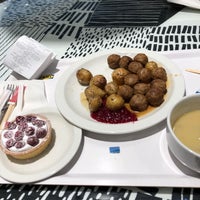Photo taken at Ресторан ИКЕА / IKEA Food by Elena M. on 5/3/2019