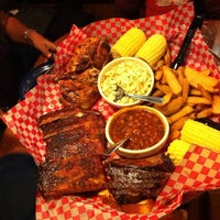 Photo taken at Famous Dave&amp;#39;s by Praveen on 7/22/2013