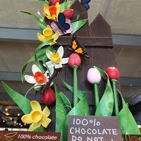 Photo taken at Lake Champlain Chocolates by iGor on 5/26/2019