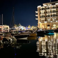 Foto scattata a Regent Porto Montenegro da BANDAR il 8/4/2023