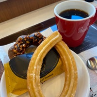 Photo taken at Mister Donut by びっけ on 1/8/2022