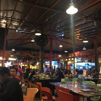 Photo taken at Restoran Singgah Selalu by Musz 3. on 9/12/2016