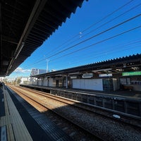 Photo taken at Kugenuma-Kaigan Station (OE15) by た〜き on 12/18/2022