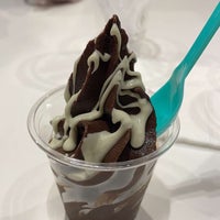 Photo taken at Sub Zero Ice Cream by Mohammed on 2/10/2022