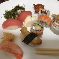 6/7/2016にRenato P.がRestaurante Sushi Tori | 鳥で撮った写真