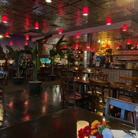 Foto diambil di Acasia Thai Restaurant oleh Wallie L. pada 10/11/2020