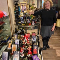 Photo taken at Gusto Handmade Chocolate by Eylül T. on 12/9/2019