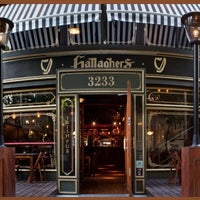 Photo taken at Gallaghers Irish Pub by JW on 9/26/2013