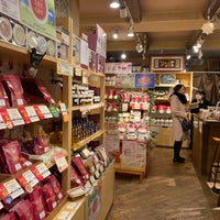 Photo taken at TEA MARKET G clef by Macaron 1. on 3/14/2020