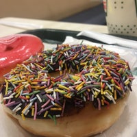 Photo taken at Krispy Kreme Doughnuts by さ on 8/13/2022