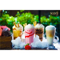8/31/2015 tarihinde Şazeli Cafe &amp;amp; Nargileziyaretçi tarafından Şazeli Cafe &amp;amp; Nargile'de çekilen fotoğraf
