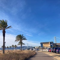 Photo taken at Mitsui Outlet Park Marine Pia Kobe by せいや on 1/3/2023
