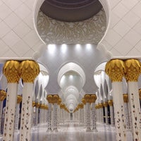Photo taken at Sheikh Zayed Grand Mosque by Paco C. on 1/17/2016