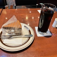 Photo taken at カフェ 1953 楡 by 飯 店. on 12/1/2023