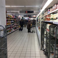 Photo taken at Sainsbury&amp;#39;s by Its Mohamad . on 3/10/2017
