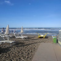 Das Foto wurde bei Playa del Sol - Bagni 108-109 von Playa del Sol - Bagni 108-109 am 12/17/2013 aufgenommen