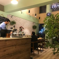 Photo taken at Loccake Cafe &amp;amp; Cakes Rus Pastaları by İsmail D. on 2/22/2020