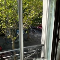 Foto diambil di Hôtel Massena oleh Abdullah A. pada 7/24/2022