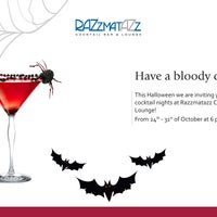 รูปภาพถ่ายที่ Razzmatazz Cocktail Bar &amp;amp; Lounge โดย Razzmatazz Cocktail Bar &amp;amp; Lounge เมื่อ 10/24/2013