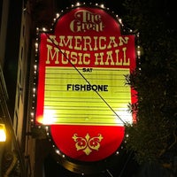 รูปภาพถ่ายที่ Great American Music Hall โดย Eddie C. เมื่อ 12/31/2023