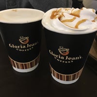 Photo taken at Gloria Jean&#39;s coffees by Orkhan G. on 10/29/2016