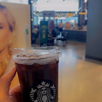 Photo taken at Starbucks by 3boSh 10 .. on 10/25/2022