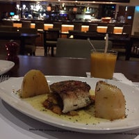 6/18/2015 tarihinde Kat L.ziyaretçi tarafından Donosti Pintxos y Tapas'de çekilen fotoğraf