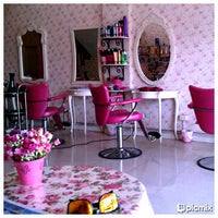 Photo taken at Tangmo: Beauty Salon by moonbeammer on 12/19/2012