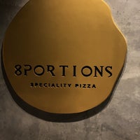 รูปภาพถ่ายที่ 8portions Pizza โดย Sultan เมื่อ 5/15/2024