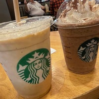 Photo taken at Starbucks by きしゅうじ on 4/8/2022