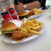 Photo taken at Johnny Rockets by Amin on 5/24/2021