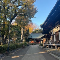 Photo taken at 堀之内 妙法寺 by shee ロ. on 11/29/2023