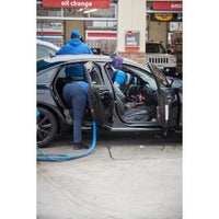Foto tirada no(a) Mr. Clean Car Wash por user347337 u. em 4/17/2020