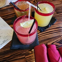 Das Foto wurde bei Chayo Mexican Kitchen + Tequila Bar von Octavia F. am 8/9/2023 aufgenommen