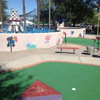 Foto tirada no(a) Funtasticks Family Fun Park por Dan Q. em 10/8/2012