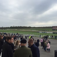 Foto scattata a Lingfield Park Racecourse da Danko il 5/1/2015