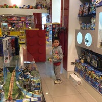 tienda lego parque arauco