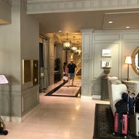 Foto scattata a Loews Madison Hotel da Jay S. il 7/4/2018