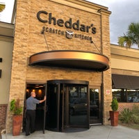 Photo taken at Cheddar&amp;#39;s Scratch Kitchen by Jay S. on 5/24/2018