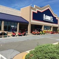 Photo taken at Lowe&amp;#39;s by Jay S. on 9/24/2017