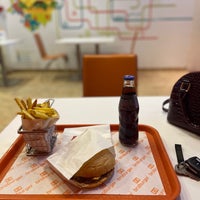 Photo taken at broburger by 🥕 on 4/26/2022